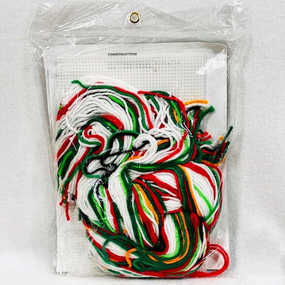 Vintage Plastic Canvas Poinsettia Pop-Up Tissue Box Cover Kit - New/Sealed -1991 - Picture 5 of 6